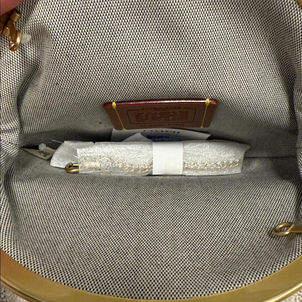 Coach Kisslock Pouch 20 - Picture 7 of 8